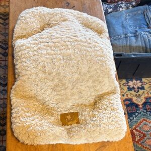Cozy Cream Faux-Shearling Home Accent Throw - Brand Unspecified